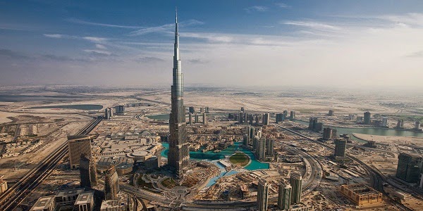 Burj Khalifa : World's tallest man-made structure/ skyscrapper tallest building in dubai