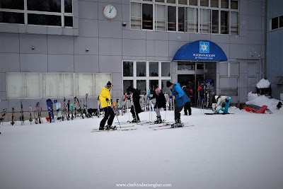 Tempat bermain ski dan snowboard YUZAWA KOGEN  dan kulinernya, vindex tengker