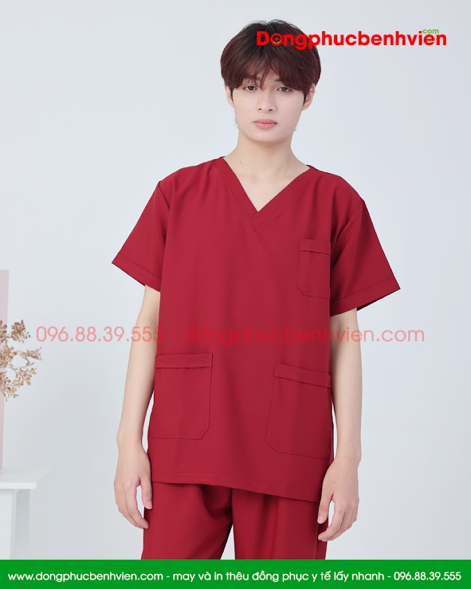 Bộ scrubs bác sĩ nam, phòng khám-bộ cổ tim kỹ thuật viên spa, thẩm mỹ viện màu đỏ cao cấp
