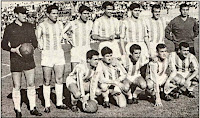 📸REAL VALLADOLID DEPORTIVO 📆11 septiembre 1960 ⬆️Estrems, Solé, Matito, Lesmes I, García Verdugo, Endériz, Zumalabe (portero suplente). ⬇️Macario, Ramírez, Morollón, Zaldúa y Mirlo. REAL VALLADOLID DEPORTIVO 3 🆚 REAL OVIEDO 0 Domingo 11/09/1960, 17:00 horas. Campeonato de Liga de 1ª División, jornada 1. Valladolid, estadio Municipal José Zorrilla. GOLES: ⚽1-0: 30’, Ramírez. ⚽2-0: 34’, Endériz. ⚽3-0: 36’, Endériz.