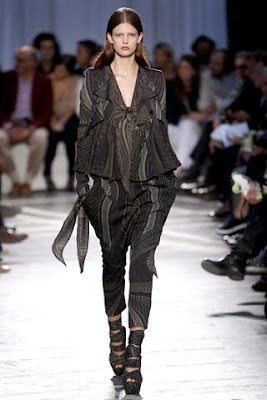 Fashion Runway : Givenchy Spring / Summer 2010 Paris Fashion Week