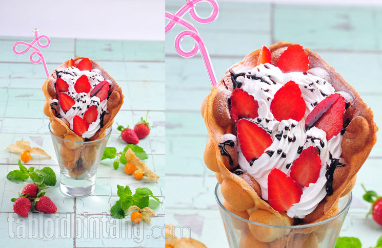 Strawberry and Cream Egg Waffle