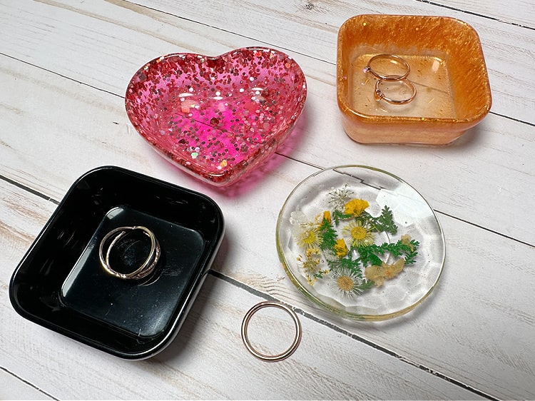 5 Little Monsters: Resin Trinket Dishes