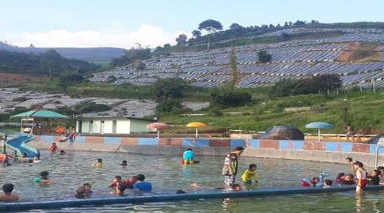 Kolam Renang Kertamanah Pangalengan