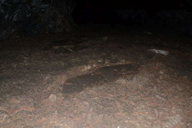 more rocks that splashed down