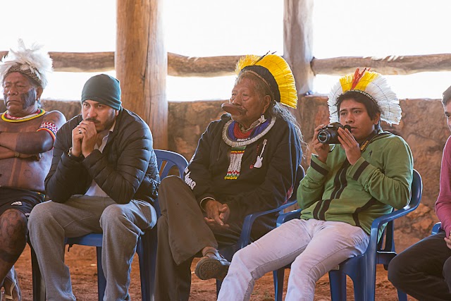 Payakan e Raoni abordam políticas indigenistas durante Aldeia Multiétnica