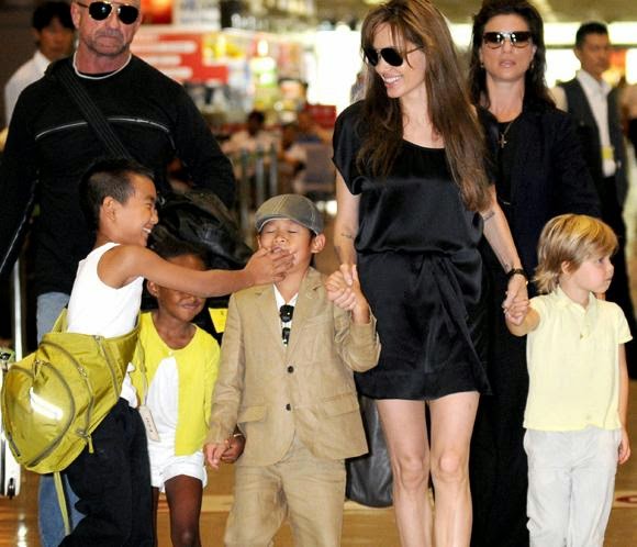 Pitt Y Angelina Jolie Son Tan Elegantes Como Sus Hijos Maddox Chivan