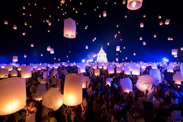 CAD khomloy sky lantern festival 2023, yi peng 2023 chiang mai schedule, chiang mai lantern festival events 2023, best places to see yi peng lanterns 2023