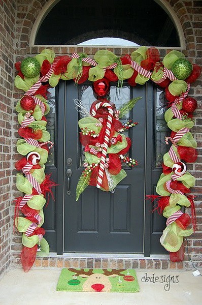 Front Door Christmas Decorating