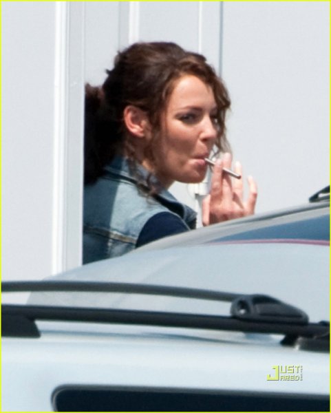 miley cyrus smoking cigarette in car. Miley cyrus cigarette Pictures