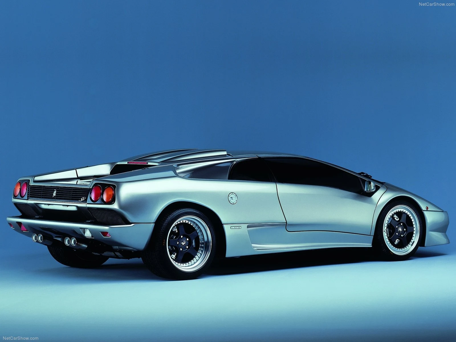 Hình ảnh siêu xe Lamborghini Diablo SV 1996 & nội ngoại thất