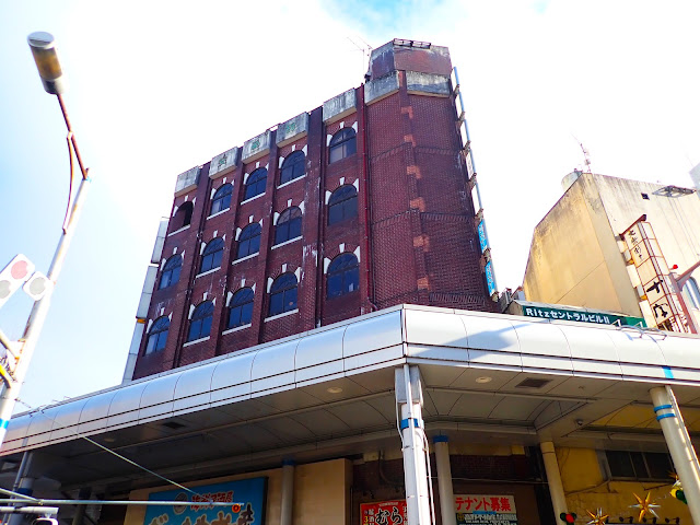 該建築是長岡市的象徵。