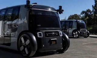 Autonomous vehicles manufactured by “Amazon” are running on a public road for the first time  NEW YORK: Zoox, a subsidiary of Amazon , announced Monday that it has run for the first time on a small section of a public road in California, the vehicles it has developed to be fully autonomous without a steering wheel or pedal.  However, this development remains limited, as the passengers on this flight were employees of the group who were transported for free, and the vehicle obtained permission to move within a path of 1.6 km between two buildings at the group's headquarters in Foster City.  However, this nevertheless constitutes a major milestone for the group, which confirms that it is a global precedent for a vehicle developed specifically to be fully autonomous.  Other companies, such as “Waymo” affiliated with the Alphabet network (Google’s parent company), or “Cruise” affiliated with the “General Motors” group, have been publishing for years in specific regions cars capable of moving without a driver, but it includes a driver’s seat, steering wheel and pedal in case a person has to. to take command.  “By announcing the first ride of our autonomous vehicle for our employees, we are adding to the efforts the industry has achieved over the past year and getting closer to bringing a self-driving taxi service to the public,” said Aisha Evans, general manager of Zoox. (AFP)