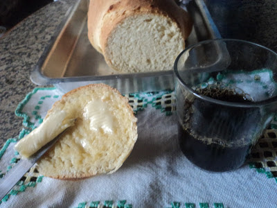 imagem do pão passado na manteiga