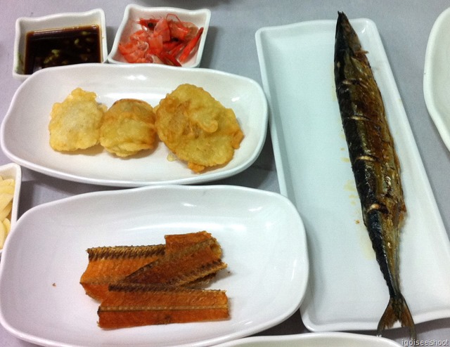 Chilsimni Food Street - Fried fish and crispy fish bone