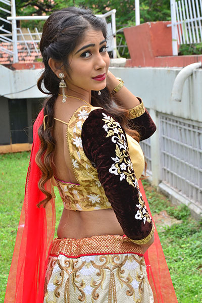 Amrutha telugu actress navel images