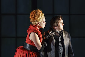 Donizetti: Roberto Devereux - Joyce El-Khoury, Barry Banks - Welsh National Opera (photo Bill Cooper)