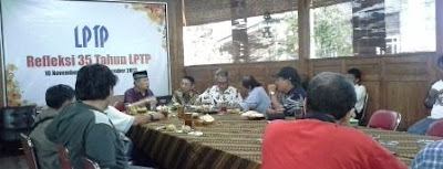 Dawam Rahardjo Rektor Universitas Proklamasi 45 Yogyakarta