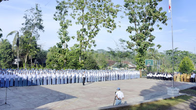 Pimpin Apel Pagi di SMAN 1 Karangnunggal,  Inilah  Pesan Wagub Jabar Kepada Generasi Muda 