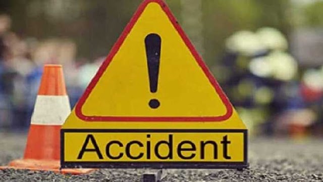गहरी खाई में गिरा डंपर, वाहन चालक की दर्दनाक मौत