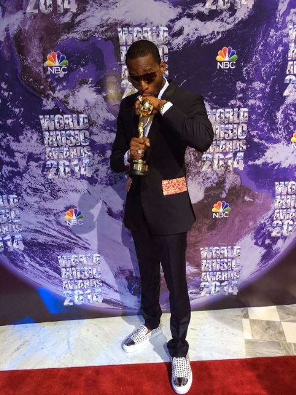 Dbanj Stuns Off In His Tux Suit To World Music Awards [See Photos]