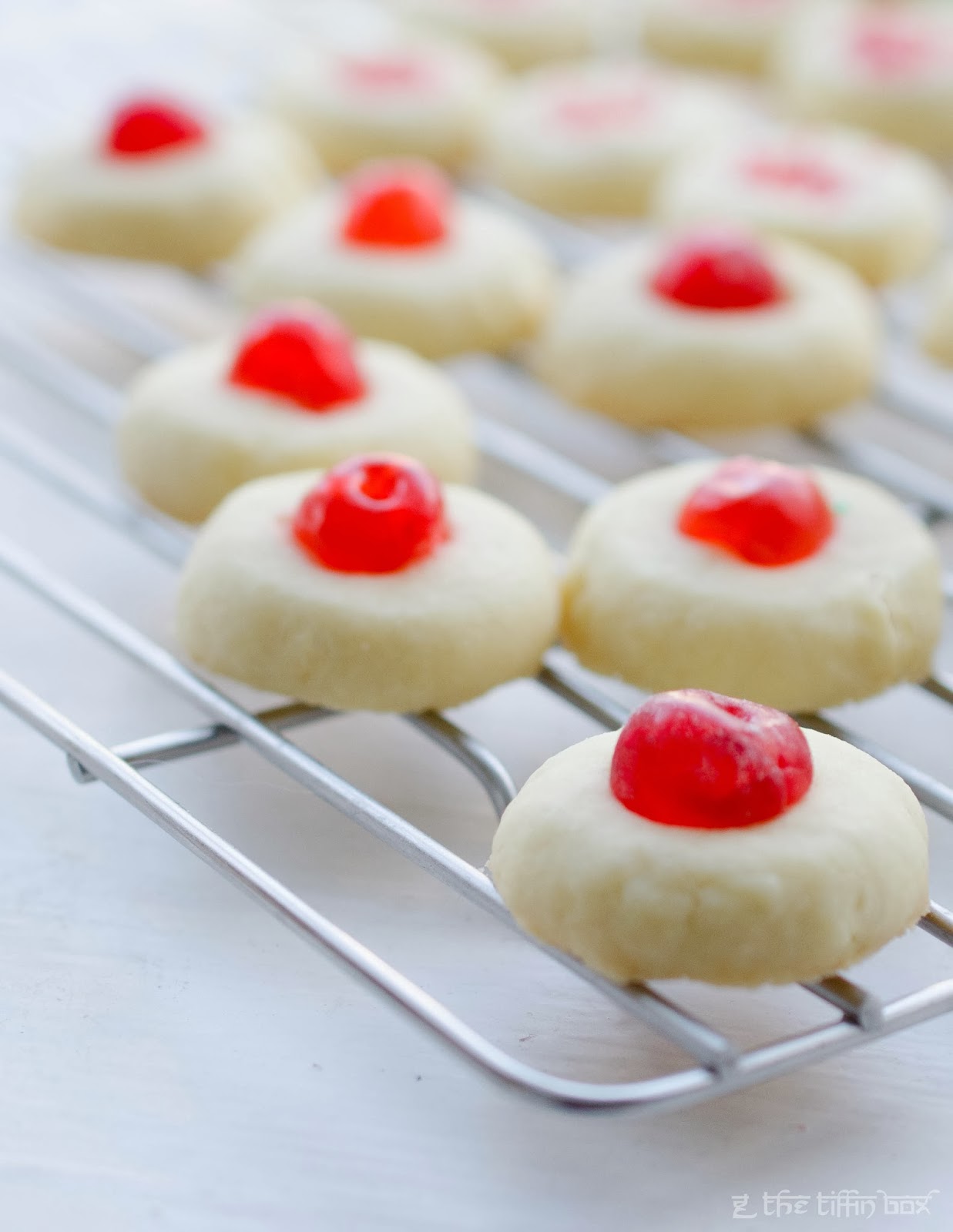 The Tiffin Box Lemon Scented Canada Cornstarch Shortbread Cookies