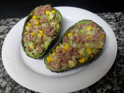 Receta de guacates rellenos de atún.