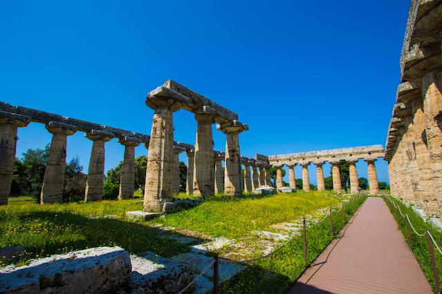 Parco archeologico di Paestum-Tempio di Hera-La Basilica