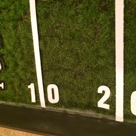 Faux Moss Super Bowl Field Serving Tray @craftsavvy @sarahowens #craftwarehouse #diy #superbowl #party
