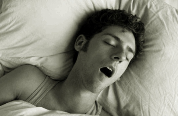 9 Cara Terbaik Mengurangi Tidur Mendengkur