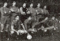 Selección de ESPAÑA - Temporada 1980-81 - Celayeta, Alexanco, Arconada, Tendillo, Joaquín, Gordillo; Perico Alonso, Santillana, Juanito, Zamora y Morán - ESPAÑA 1 (Dani), POLONIA 2 (Iwan 2) - 12/11/1980 - Partido amistoso - Barcelona, estadio de Sarriá - Alineación: Arconada; Celayeta, Tendillo, Alexanco, Gordillo; Joaquín, Perico Alonso, Zamora; Juanito (Dani, 78'), Santillana y Morán (Saura, 78')