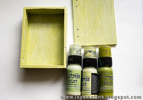 Layers of ink - Hidden Book Box Tutorial by Anna-Karin with Tim Holtz idea-ology vignette box.