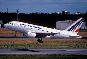Gambar Pesawat Airbus A318 01