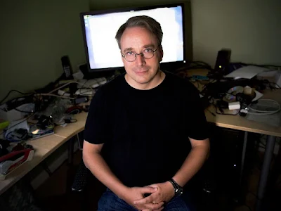 Linus Torvalds inyecta pestañas para impedir que los analizadores de Kconfig no las manejen correctamente