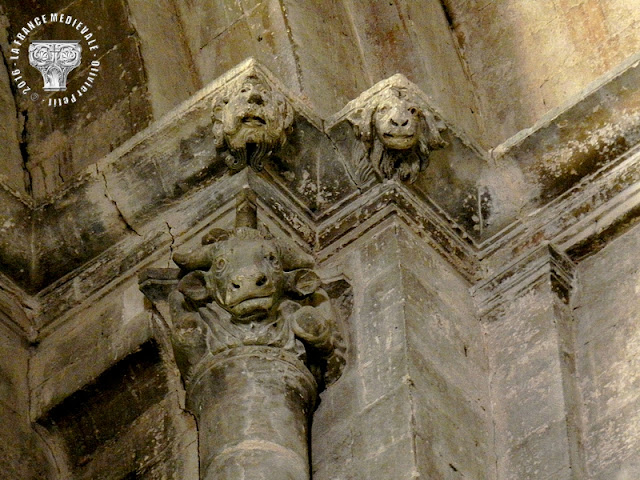 SAINT-PAUL-TROIS-CHATEAUX (26) - Cathédrale romane Notre-Dame (Extérieur)