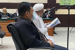 Rizieq Shihab Divonis 4 Tahun Penjara Atas Kasus Berita Bohong Terkait PCR di RS Ummi Bogor