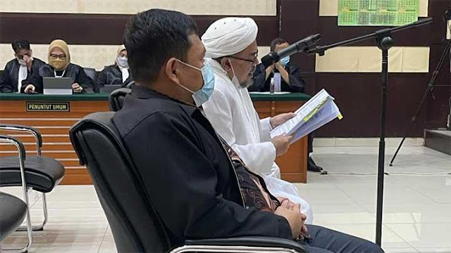Rizieq Shihab Divonis 4 Tahun Penjara Atas Kasus Berita Bohong Terkait PCR di RS Ummi Bogor.lelemuku.com.jpg