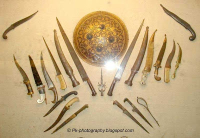 Ancient weapons Daggers