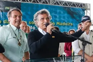 Bolsonaro guardou joias em fazenda de Nelson Piquet
