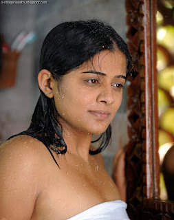 Hot actress Trisha unseen pictures