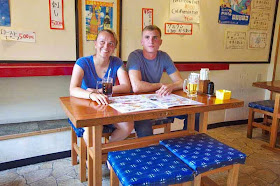 couple at table,izakaya