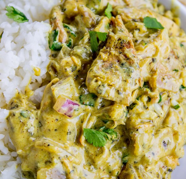 Slow Cooker Basil Chicken in Coconut Curry Sauce