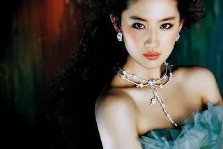 Beauty actress Liu Yi Fei