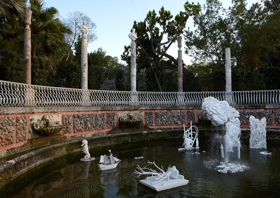 Francesco Simeti, A seahorse, a caravel, and large quantities of concrete