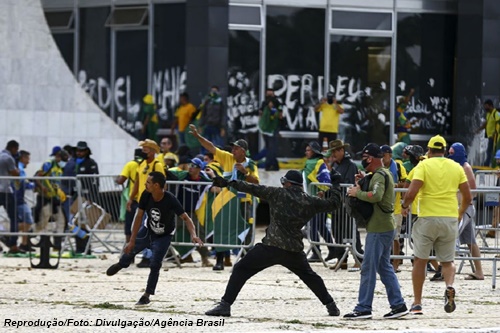 www.seuguara.com.br/vandalismo/terrorismo/Brasília/