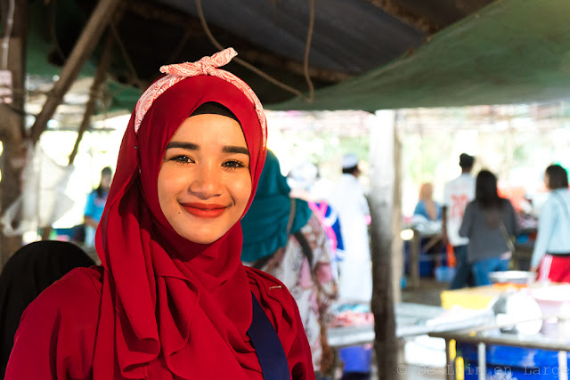 Ban-Saladan-market-Koh-Lanta-Thailande