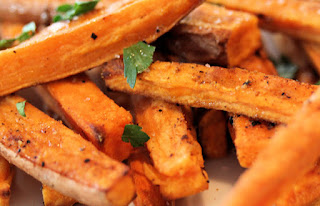 Cara membuat keripik ubi jalar pedas, resep keripik ubi jalar pedas yang lezat