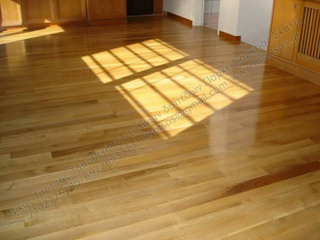 Συντήρηση σε ξύλινο πάτωμα δρυός με οικολογικά βερνίκια