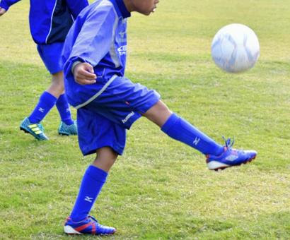 少年サッカー何歳から始めたらよいのか 子供サッカー練習応援