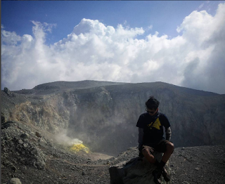 gunung di Jawa Timur untuk pendakian 